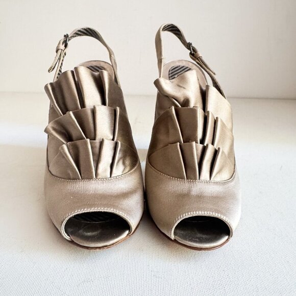 Moschino Grey Satin Ruffle Detail Slingback Heels 36 - Picture 3 of 12